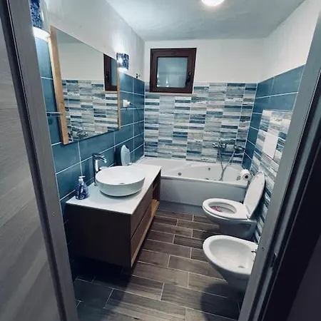 Karma Apartment *